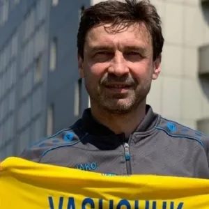 ​Футболист Владислав Ващук рассказал, что оккупанты разграбили его дом в Гостомеле
