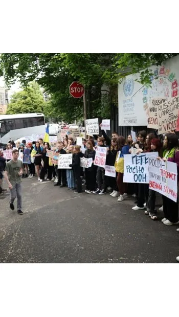 ​В Києві протестувальники вийшли на акцію проти бездіяльності ООН