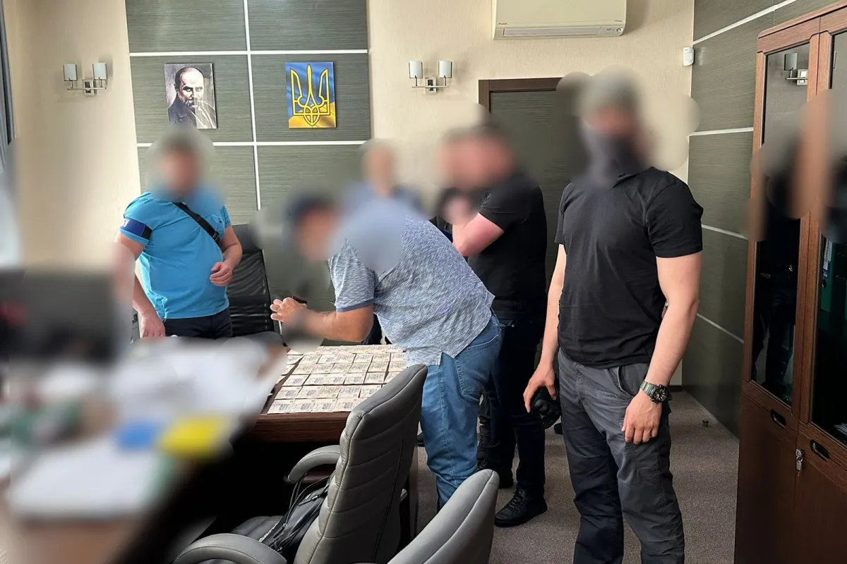 Посадовця податкової служби Київщини викрито на одержанні хабаря від приватного підприємця