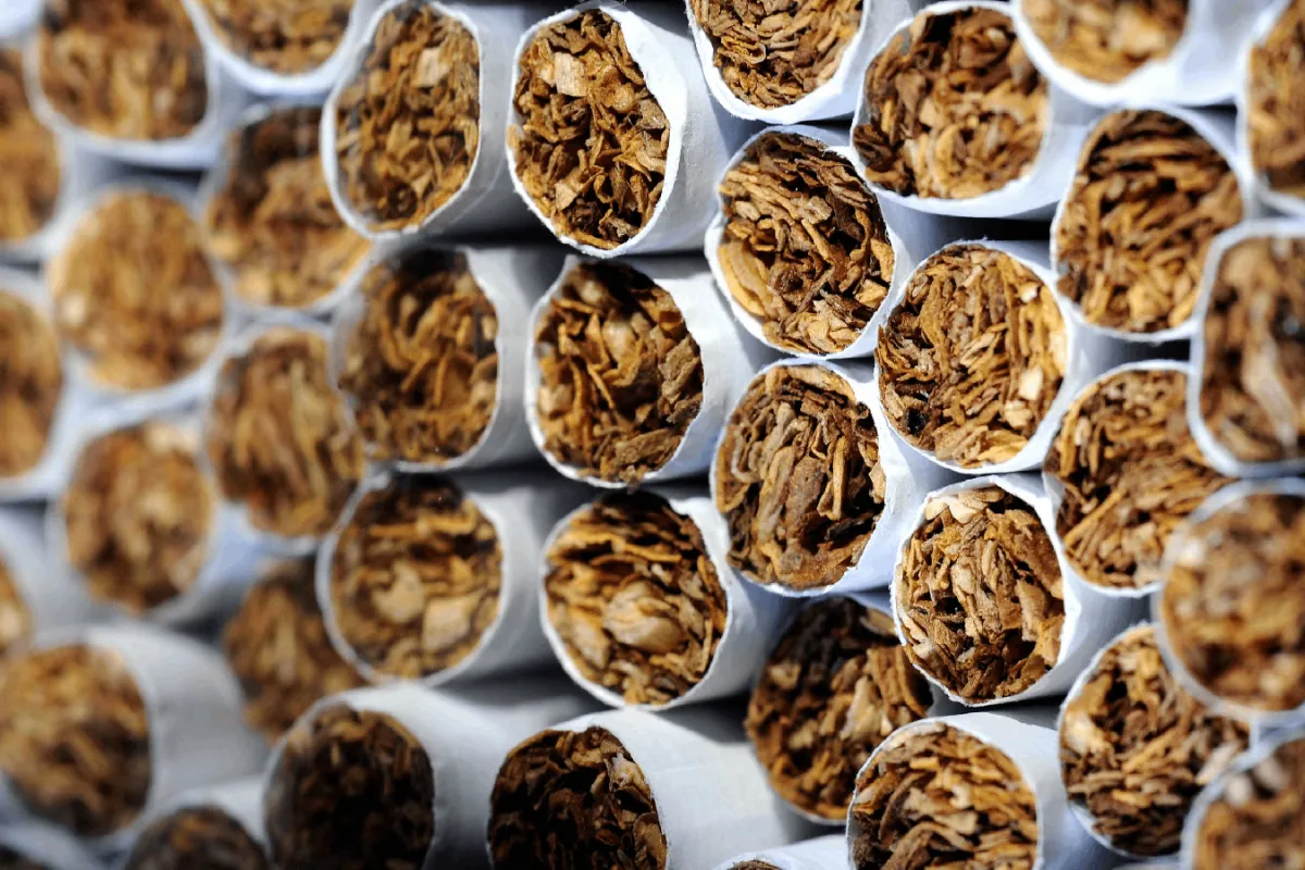  Мешканцю Хмельниччини загрожує Кримінальне впровадження за незаконне виготовлення та перевезення цигарок