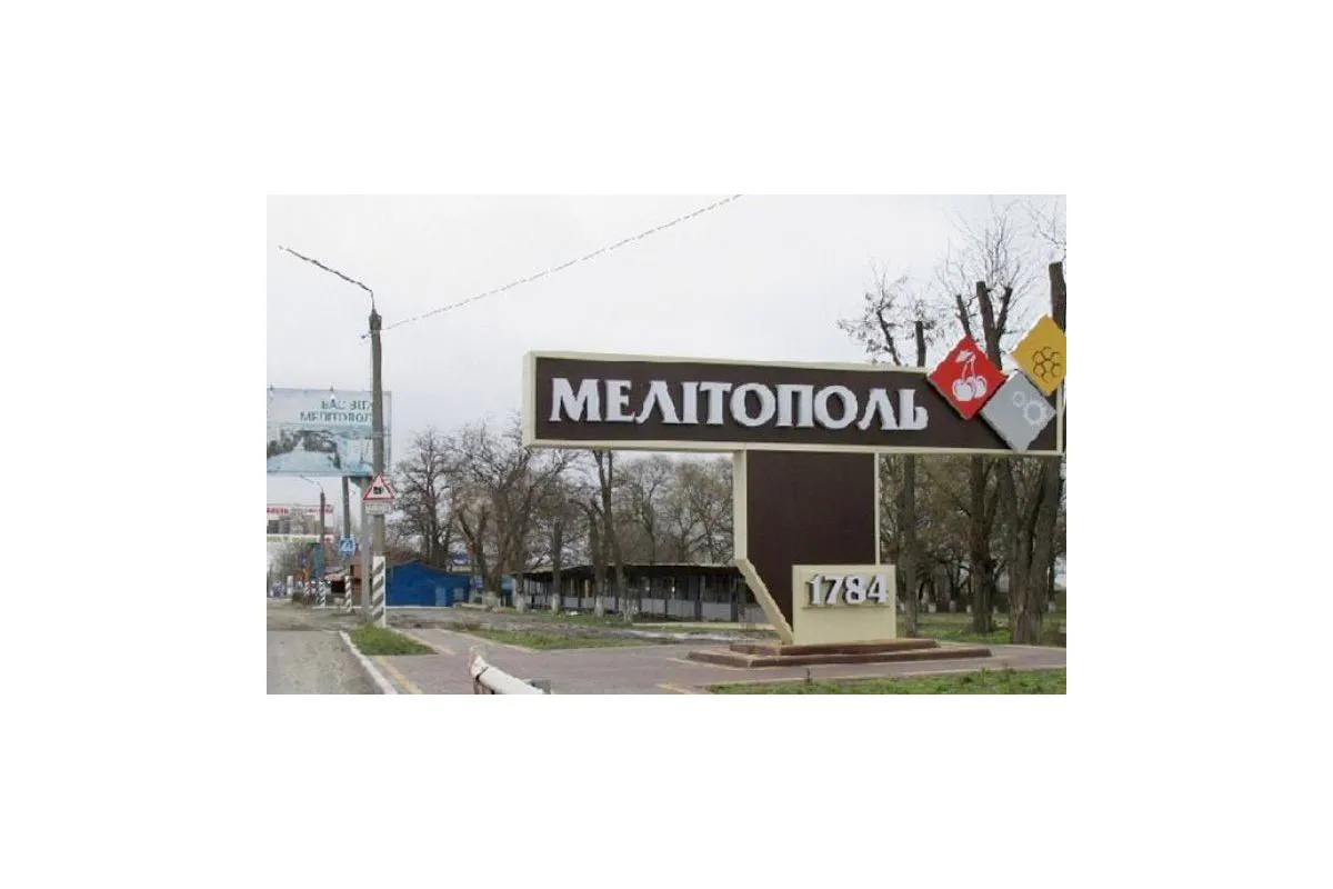 Російське вторгнення в Україну : Окупанти обстріляли колону людей, які намагалися виїхати з Мелітополя до Запоріжжя