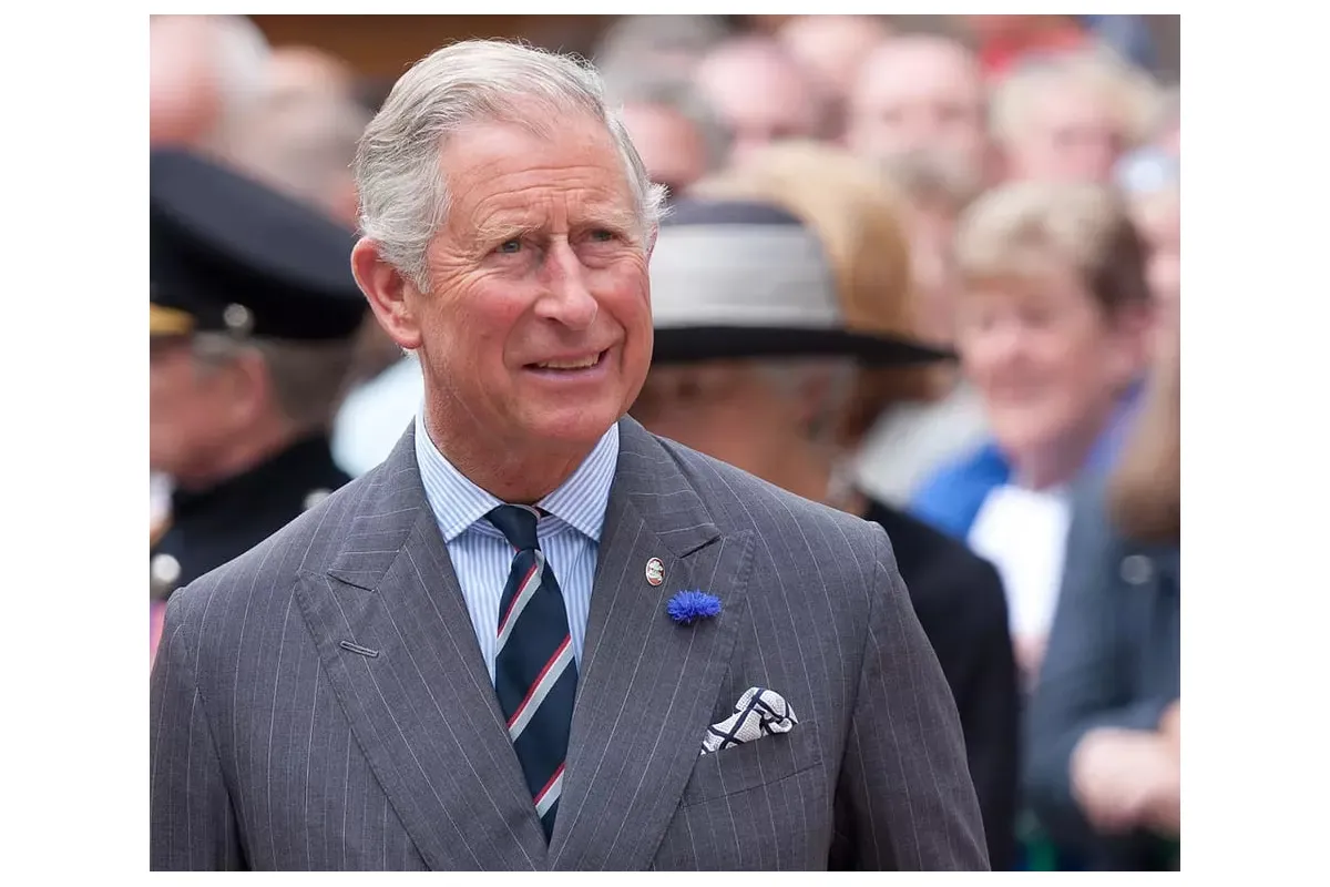 Церемонія офіційного проголошення Чарльза королем Великобританії пройде в Сент-Джеймському палаці в Лондоні, як тільки це буде можливо —  повідомляє The Guardian 