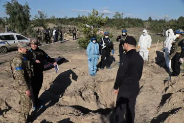 ​Поліція ексгумувала перші 20 тіл на місці масового поховання в Лимані