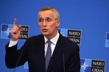 ​Генсек НАТО Столтенберг висловлює стурбованість можливістю десятилітнього конфлікту з Росією.