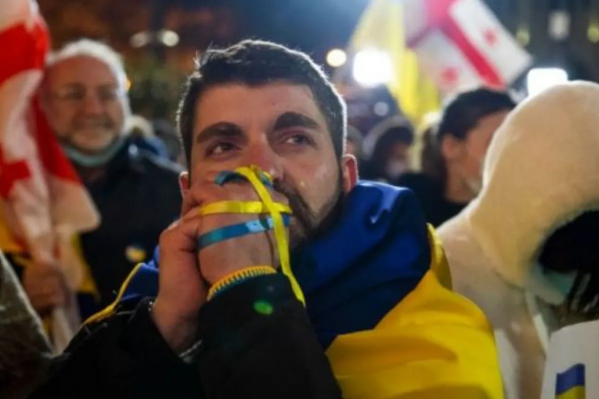 Чому народ в Грузії підтримує Україну, а влада - ні