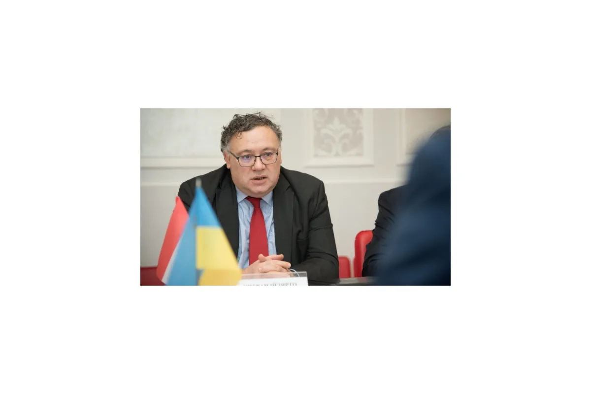 Російське вторгнення в Україну : Угорський посол в Україні Ійдярто заявив, що Угорщина не буде блокувати приєднання України до НАТО