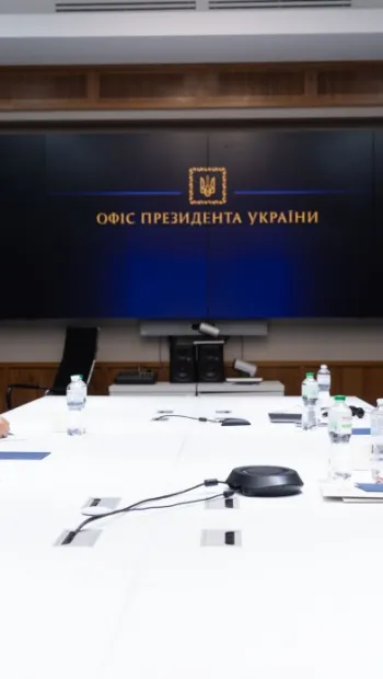 ​Андрій Єрмак зустрівся з президентом організації «Яхад-Ін Унум», яка збирає докази воєнних злочинів Росії в Україні