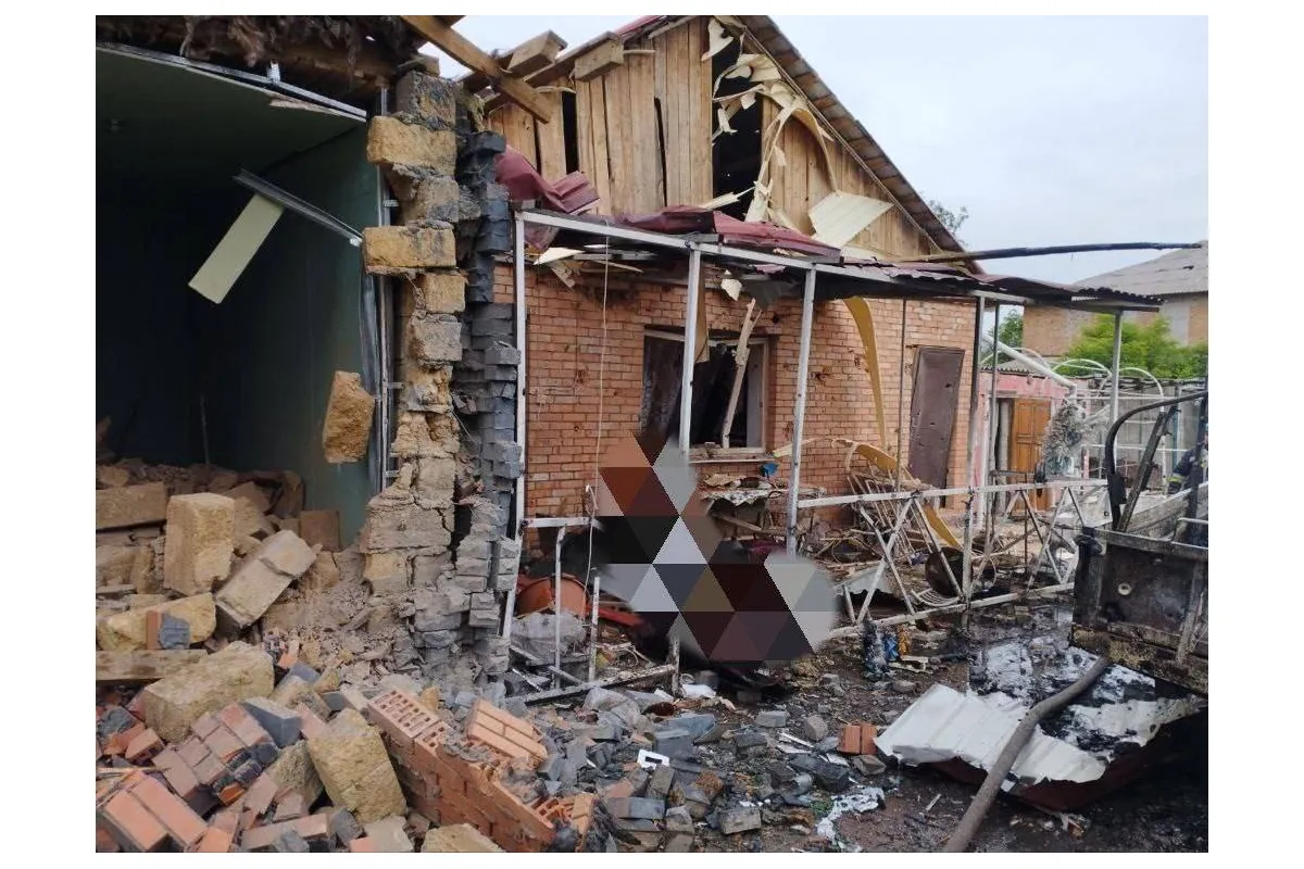 росіяни вдарили по прифронтовим населеним пунктам Запоріжжя: двоє загиблих, один поранений 