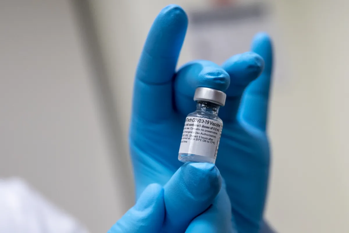 Міжнародні організації, виробники вакцин підбивають підсумки впровадження вакцини COVID-19 та обмінюються думками на 2022 рік