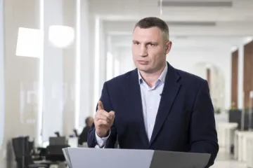 ​Ситуация ухудшается: Кличко предупредил о возможности введения полного локдауна в Киеве 