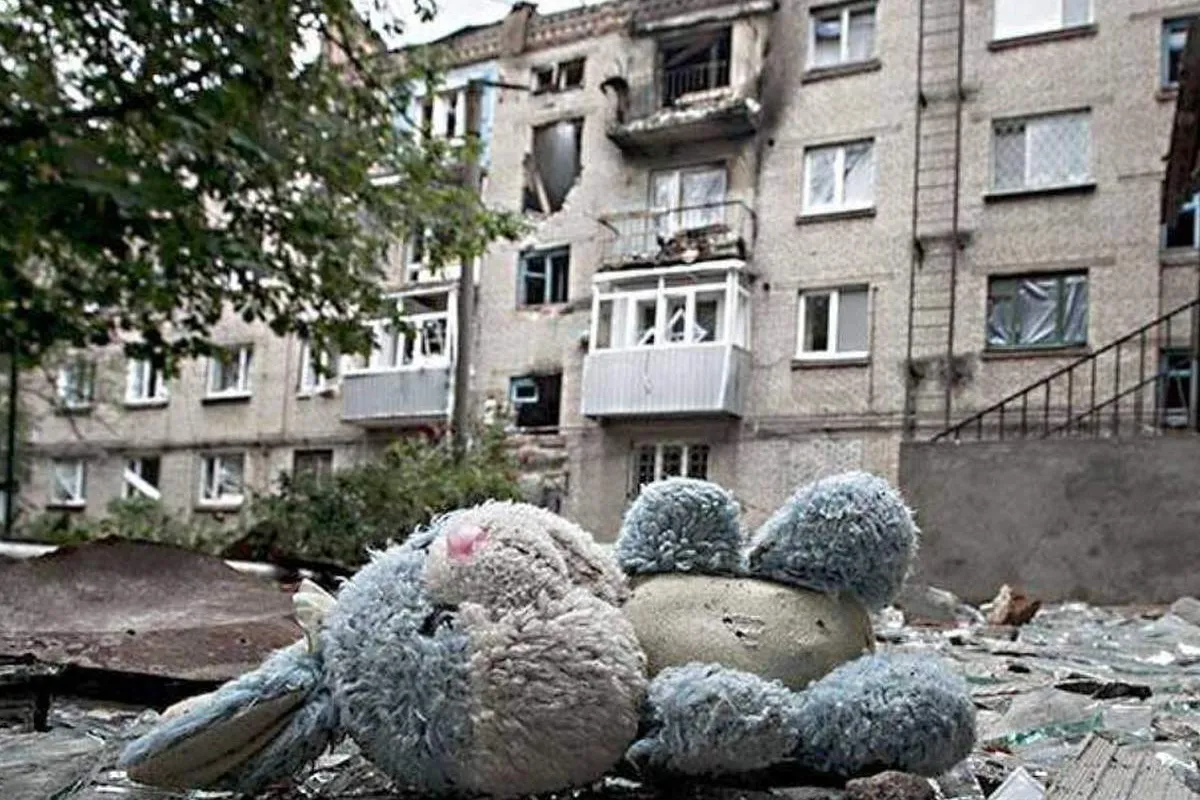 Російське вторгнення в Україну : Вже 417 українських дітей постраждали через російських окупантів