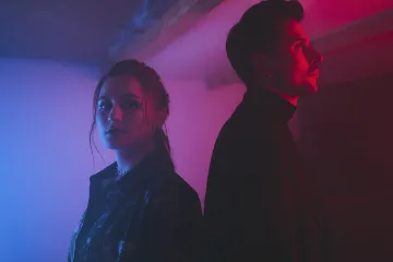 ​Молода поп-виконавиця EDNY  та хіп-хоп артист ХАС презентують спільну роботу – сингл «ПОРУЧ»