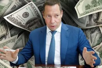 ​Сколько главный банкир страны Кирилл Шевченко заработал на фиксированном курсе доллара?