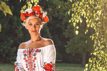 ​"Рідний дім" для всіх, хто любить Україну: співачка Катерина Терещенко презентувала нову пісню та кліп