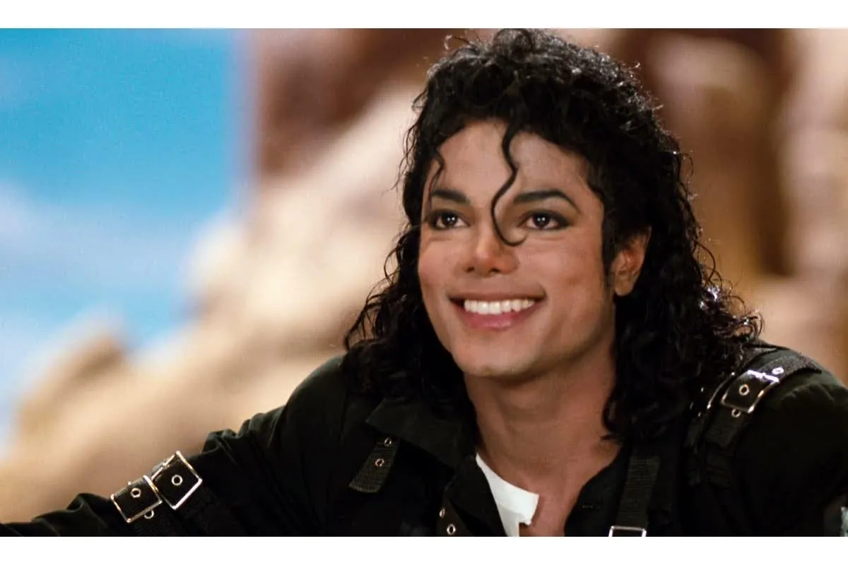 Тіло Майкла Джексона вимагають піддати ексгумації