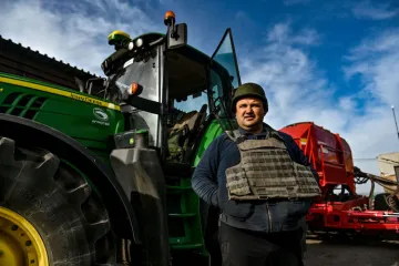 ​Україна розпочала вже другу посівну за час війни. Посіяно перші 16 тисяч гектарів зернових - прем’єр-міністр Денис Шмигаль