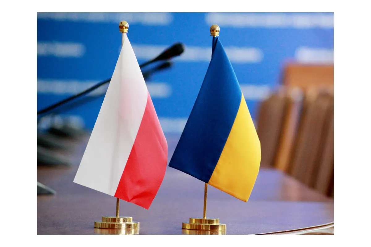 Російське вторгнення в Україну : Україна та Польща підписали меморандум про допомогу під час війни, — НБУ