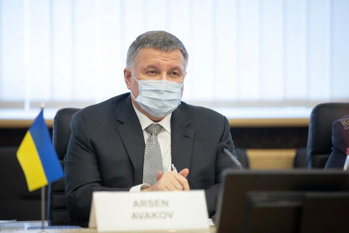 Арсен Аваков: «МВС розгортає інфраструктуру обслуговування авіаційної техніки»