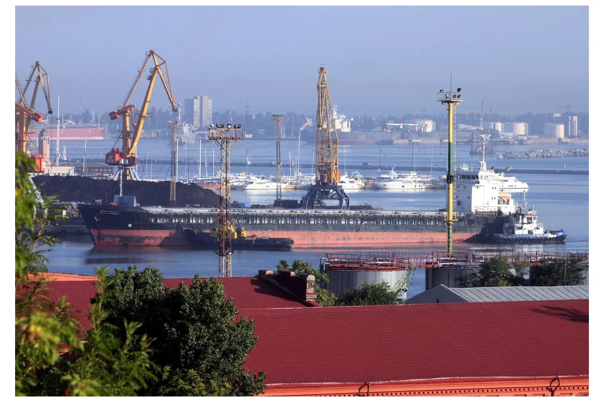 «Завод никто не режет», — владелец «Океана» Капацына показал работу предприятия и опроверг заявления о «распиле» оборудования на металл