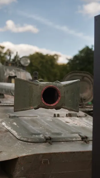 ​Денис Монастирський: російські танки знову в Празі, але розбиті, спалені українськими воїнами