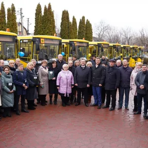 ​Новенькі автобуси для шкіл на Київщині