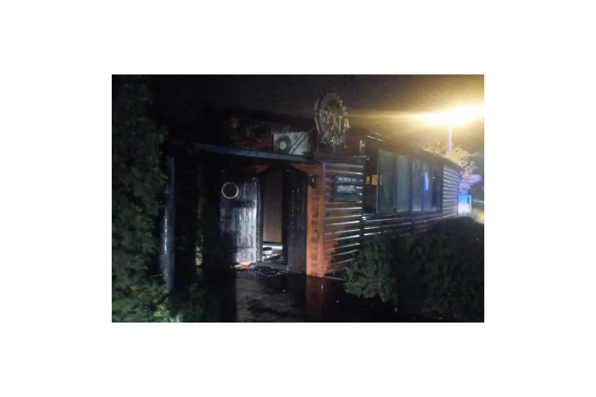 Пожежі у Дніпрі продовжуються: згоріло кафе біля Кам’янського!