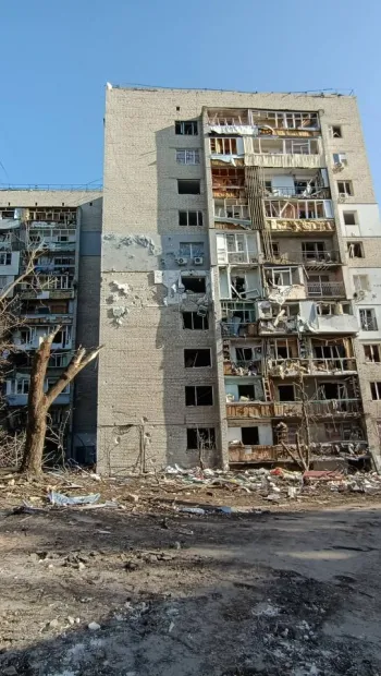 ​Понад 2,4 мільйона українців наразі живуть у пошкодженому чи зруйнованому помешканні