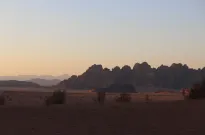 Пустеля на просторах Йорданії під час заходу сонця