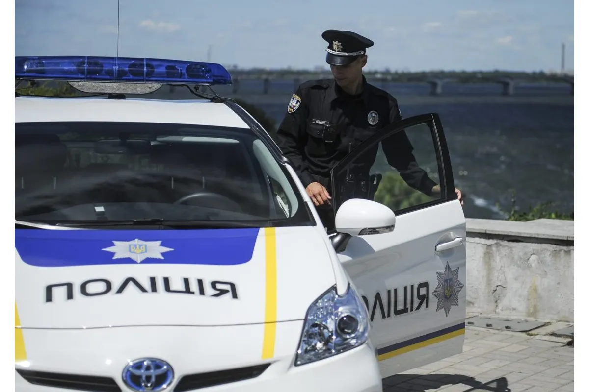 Двох водіїв судитимуть за пропозицію хабаря патрульним поліцейським