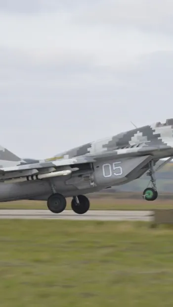 ​Німеччина дала дозвіл Польщі на поставку п'яти літаків МіГ-29 зі старих запасів НДР в Україну, повідомляє Der Spiegel