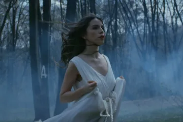 ​Христина Соловій презентувала кліп на пісню «Втікала»  за мотивами «Лісової пісні» Лесі Українки.