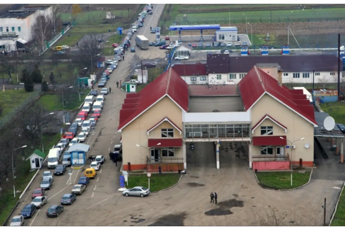 В Мукачево задержан таможенник за помощь нардепу от ОПЗЖ