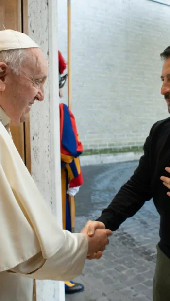 ​Зеленський у Ватикані зустрівся з Папою Римським Франциском