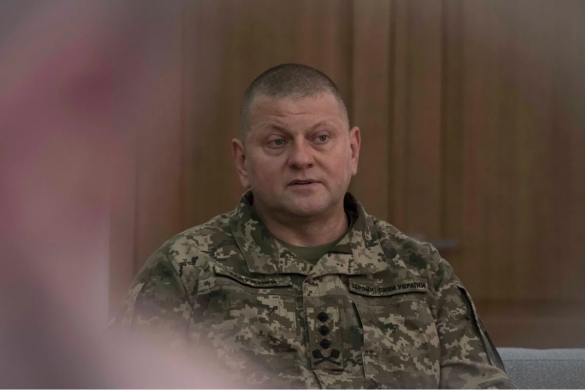 Залужний – генералу США: зупинили 7 БТГ у Сєвєродонецьку, але ворог і далі має 10-кратну перевагу