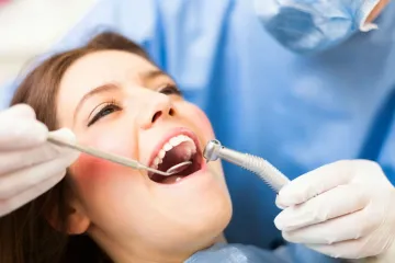​Главный стоматолог ВОЗ призвал жителей планеты отказаться от посещения зубного врача