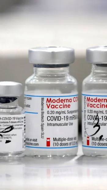 ​Африканський союз планує придбати вакцини Moderna з великою знижкою: по 7 доларів за штуку