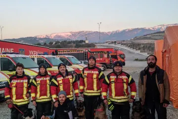 ​Українські рятувальники продовжують пошуково-рятувальні роботи у Туреччині
