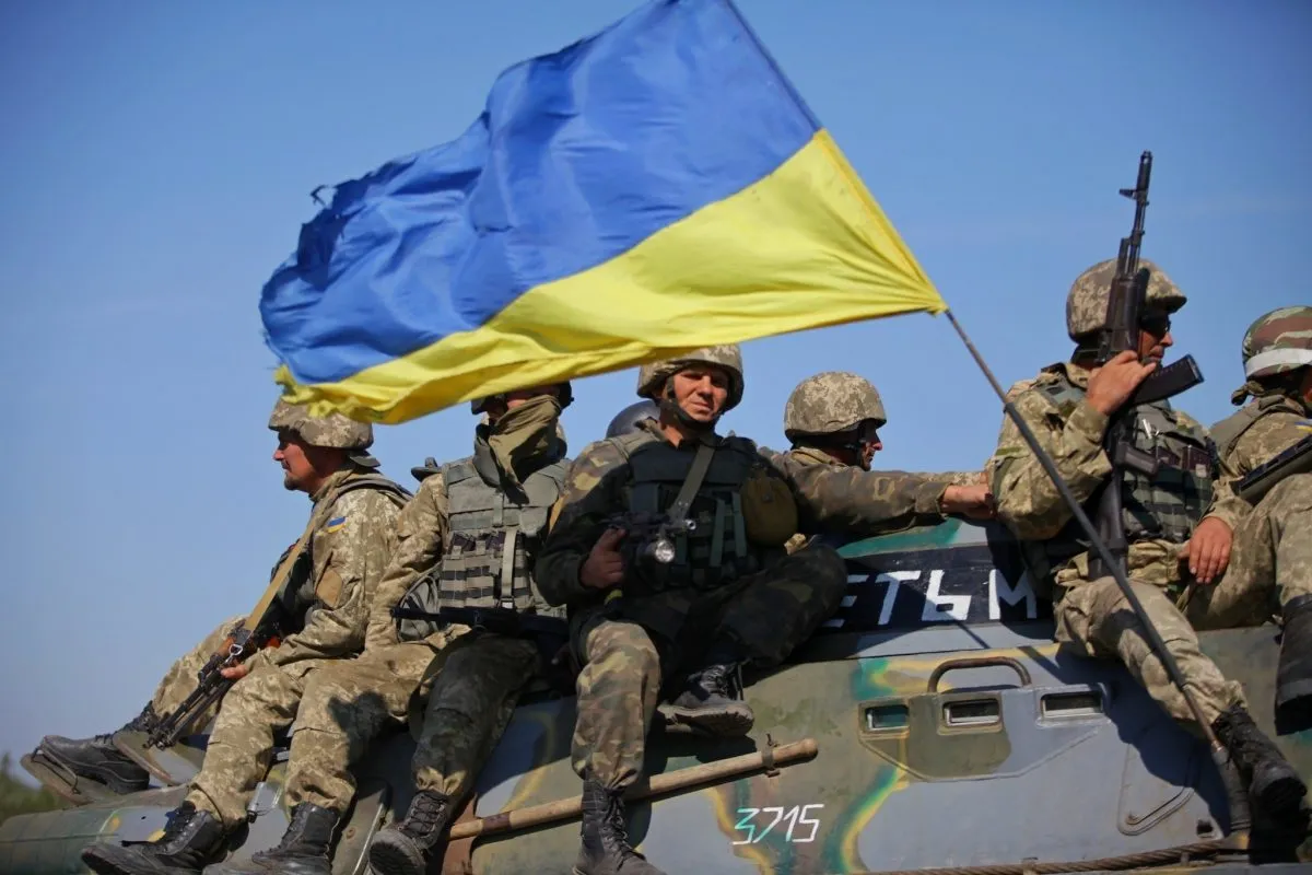 Сьогодні по всій країні святкують День українського добровольця!