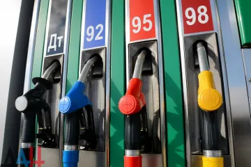 ​Плюс 2 гривны на бензине, 3 гривны — на газе. Почему цены на топливо вновь пошли вверх
