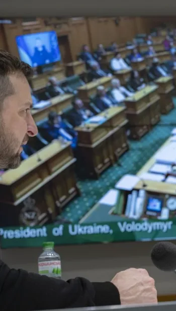 ​Закликаю підтримати українську формулу миру й розпочати консолідацію світу заради протидії екоциду – промова Президента в парламенті Нової Зеландії