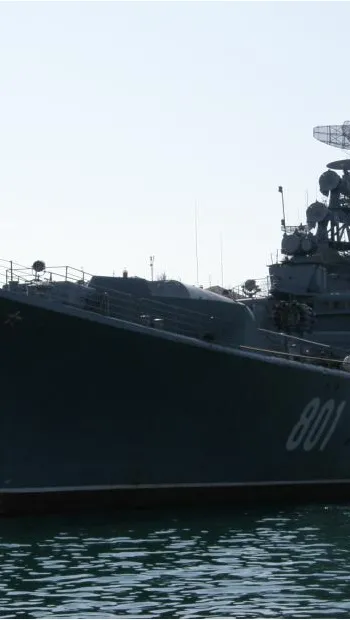 ​Російське вторгнення в Україну : Російським військовим не вдалося евакуювати екіпаж затонулого крейсера «Москва»