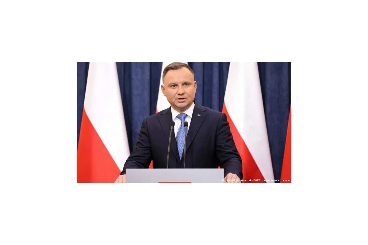 Російське вторгнення в Україну : Президент Польщі Анджей Дуда підписав закон, що запроваджує ембарго на російське вугілля