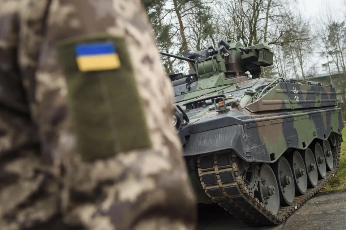 Болгарія відправила до України найбільший пакет військової допомоги: він включає 100 одиниць бронетехніки