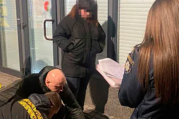 ​На Дніпровщині затримали дівчину, що займалася збутом наркотиків