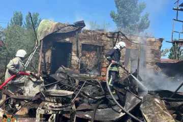 ​Рятувальники ліквідовують наслідки ракетного удару по Одещині