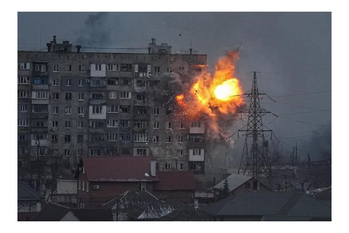 Росія в Маріуполі готує найбільшу підробку "показань свідків" про те, що місто було знищено українськими військовими