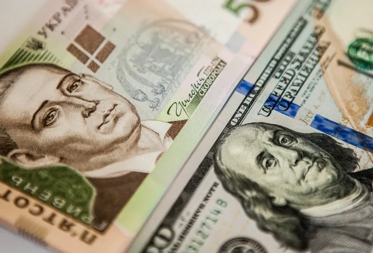 Курс валют Нацбанка на 16 июля. Перед выходными доллар и евро незначительно подешевели