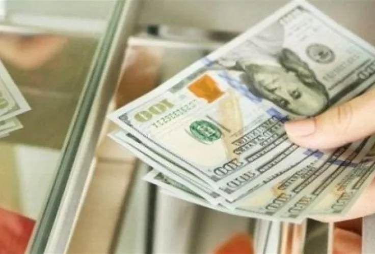 Курс валют НБУ на 16 августа. Доллар в Украине подешевел на 7 копеек, а евро - на 3