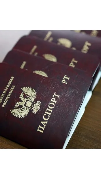 ​На росії не визнають видані «л/днр» паспорти і не пропускають їх власників через кордон