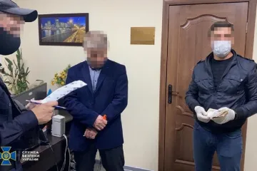 ​На Луганщині СБУ викрила керівників міста на вимаганні грошей від підприємця під час передвиборчої кампанії